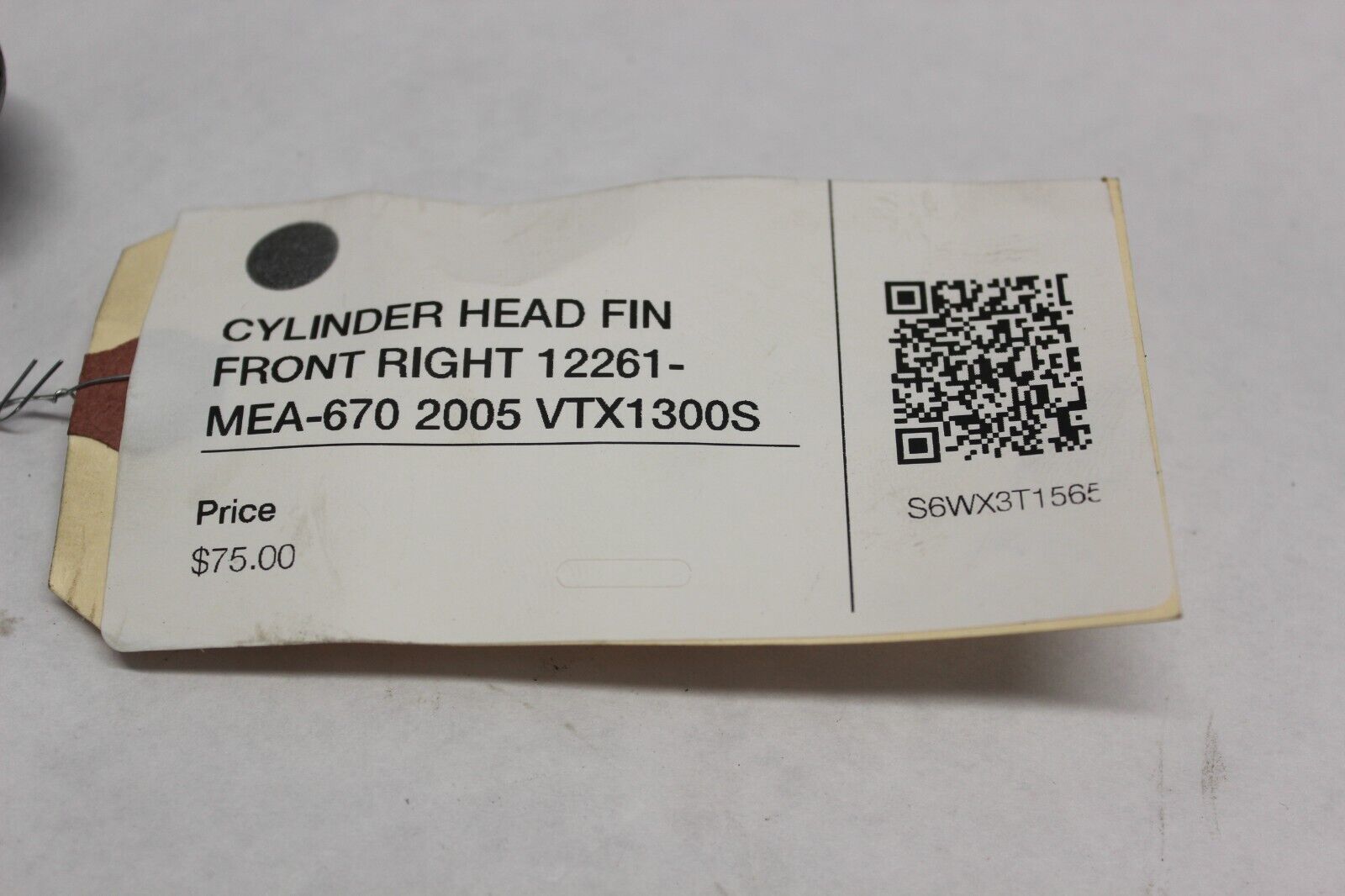 CYLINDER HEAD FIN FRONT RIGHT 12261-MEA-670 2005 Honda VTX1300S