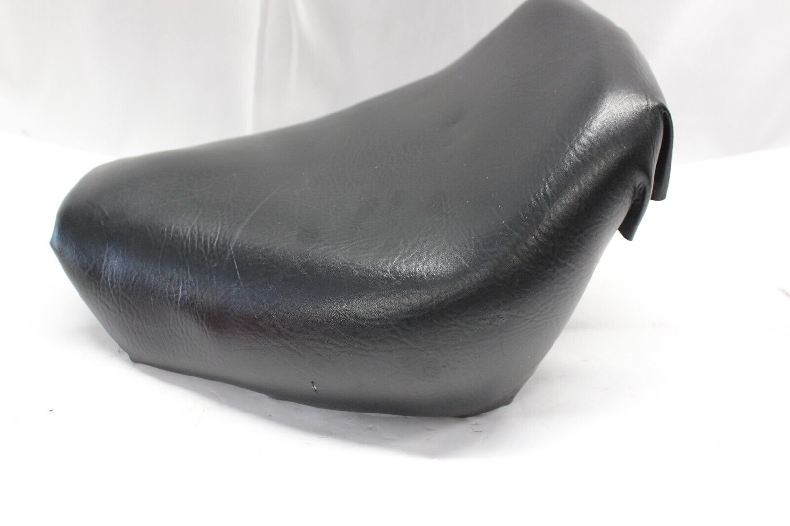 SEAT 77100-MB1-870 1984 Honda VF700C