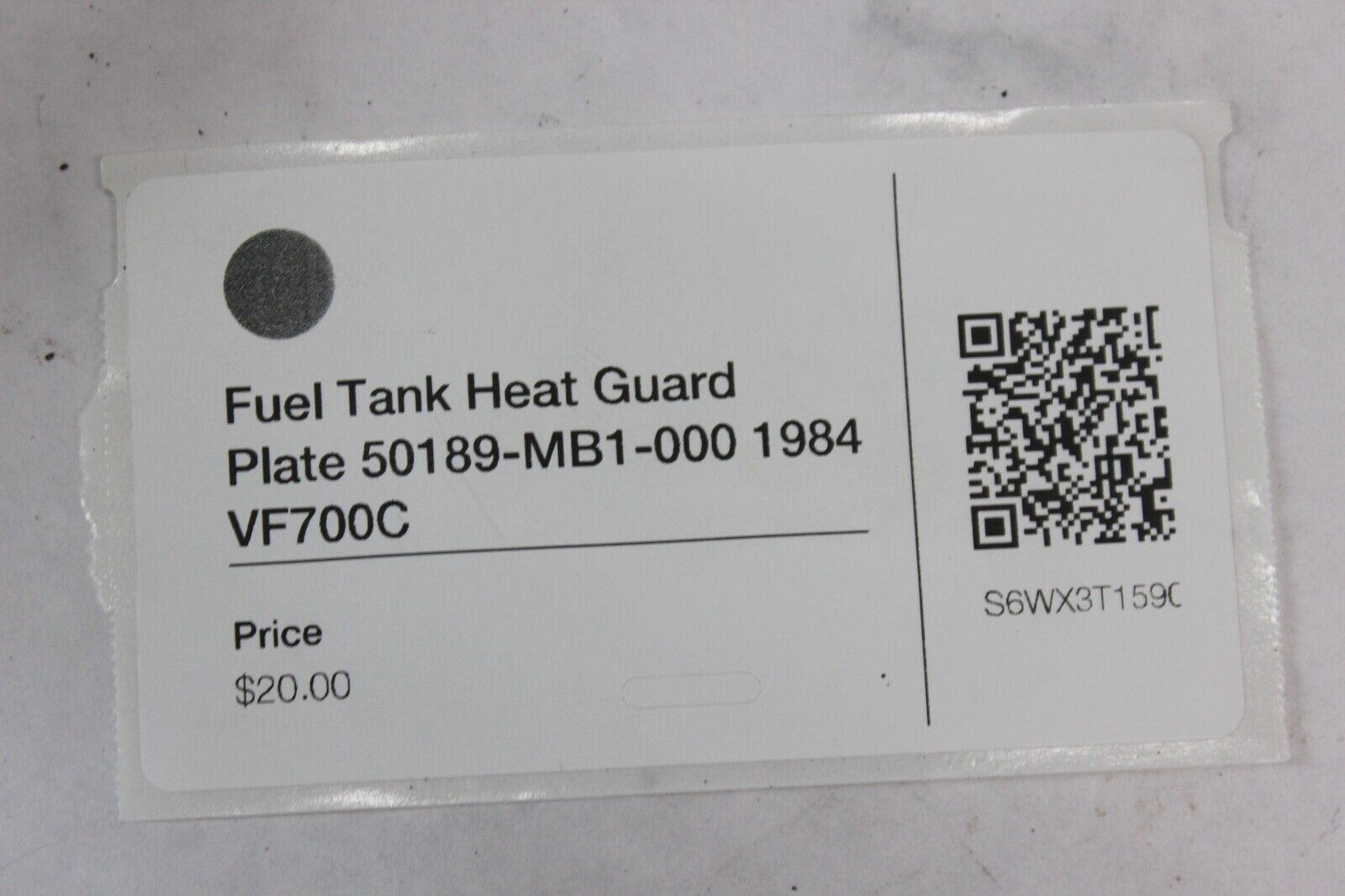 Fuel Tank Heat Guard Plate 50189-MB1-000 1984 Honda VF700C