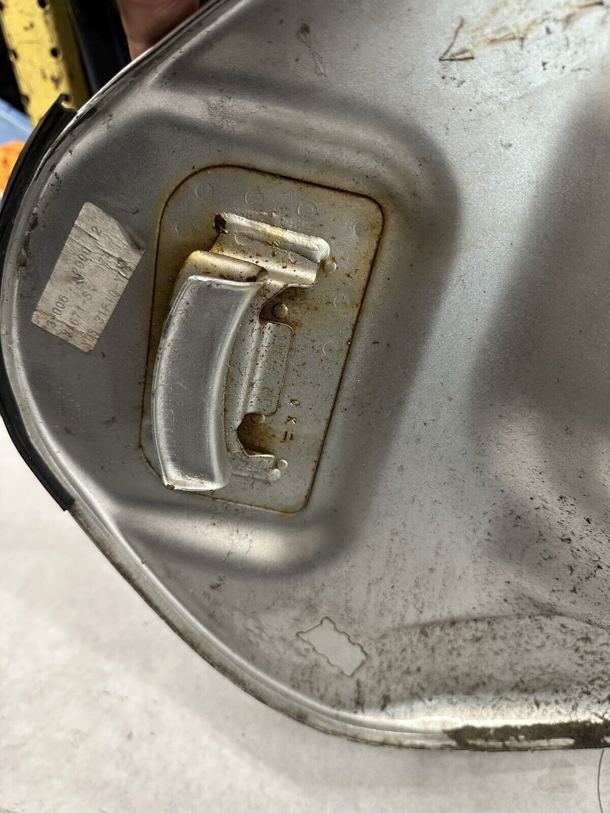 Fuel Gas Tank 2001 Suzuki Bandit GSF1200S 44100-31F30-YD8
