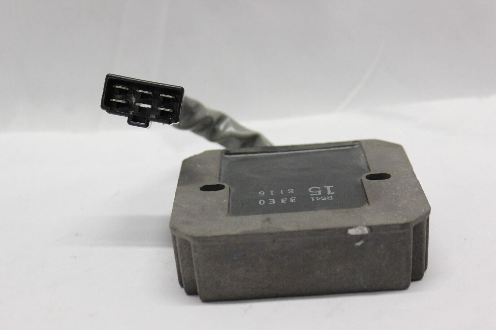 RECTIFIER/REGULATOR 32800-33E00 1999 Suzuki GSX-R600