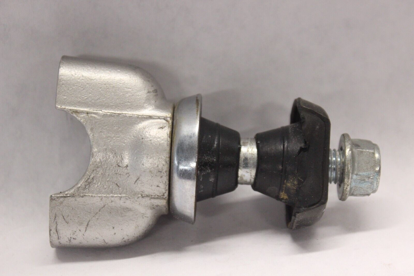 LOWER HANDLE HOLDER 56221-27E00 2001 GSF1200 SUZUKI BANDIT