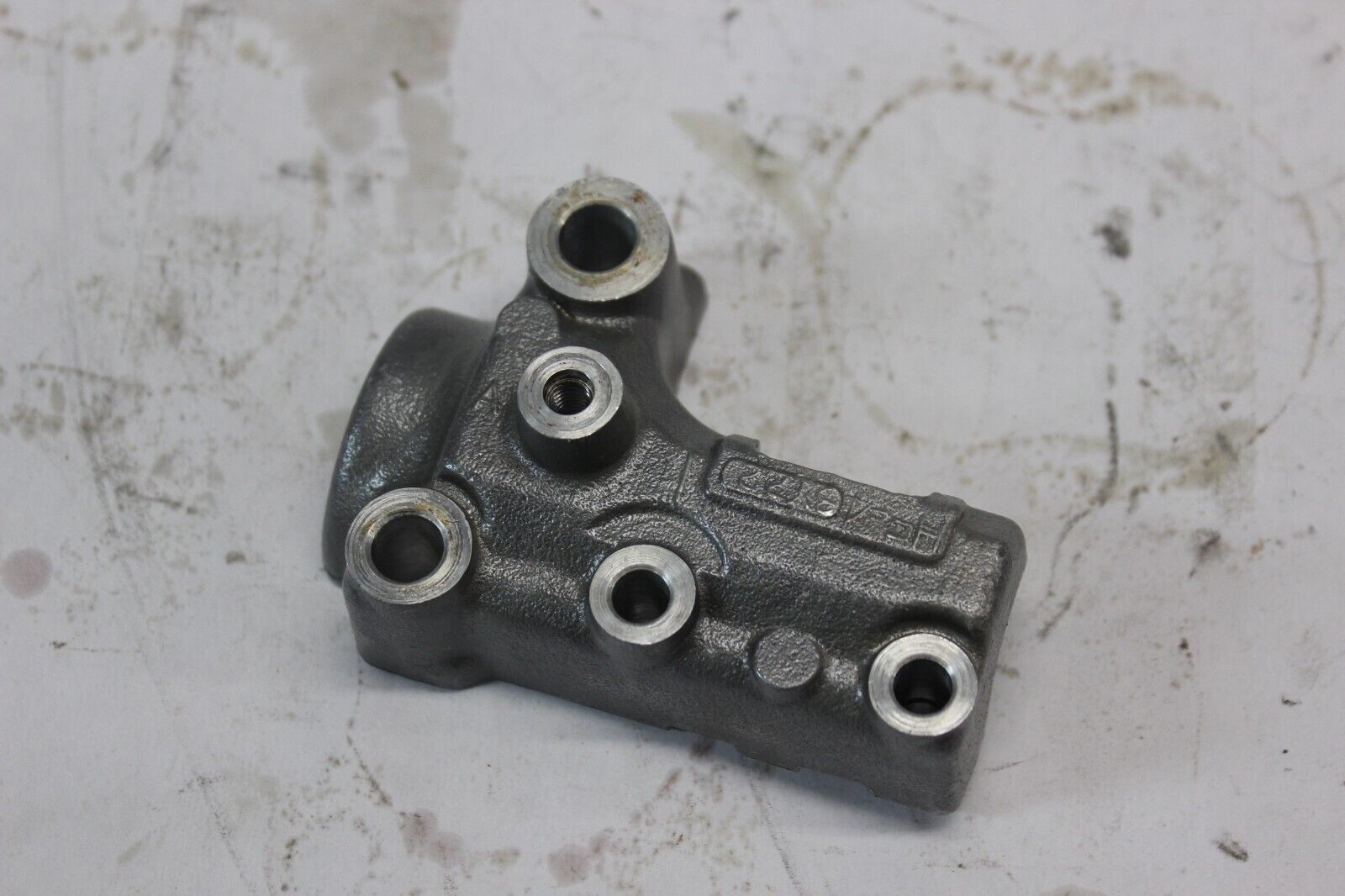 Camshaft Holder A 12211-MB0-773 1984 HONDA VF700C