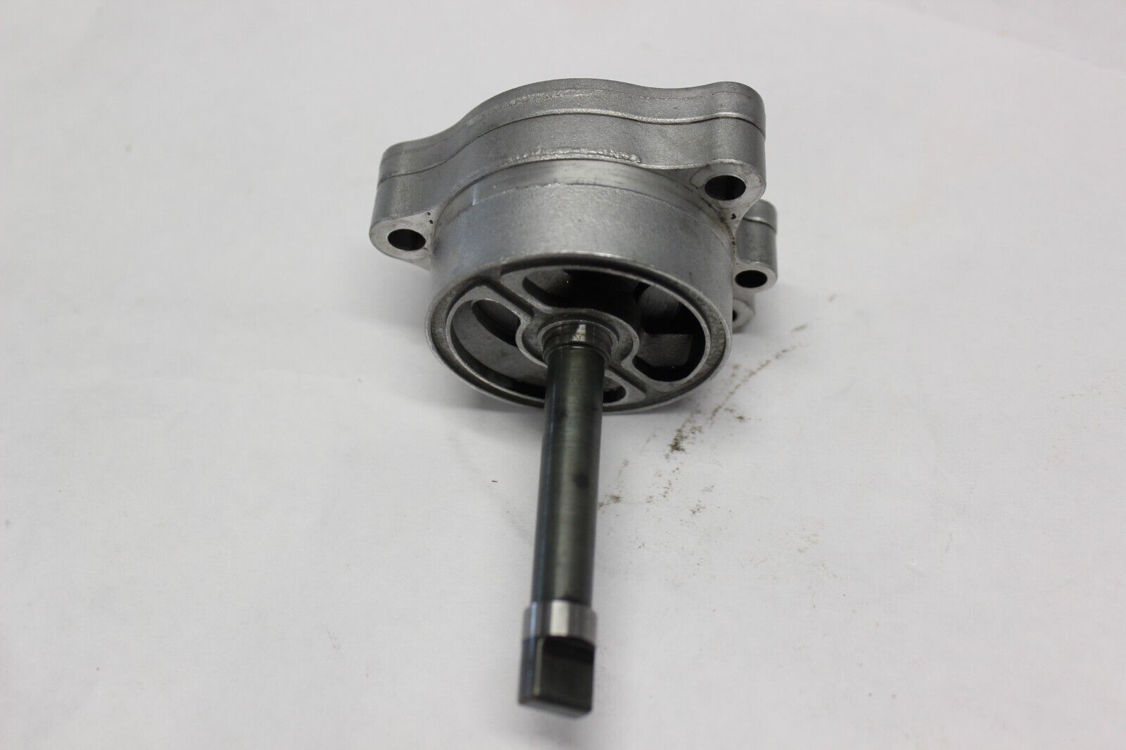 OIL PUMP ASSY 16400-33E00 1999 GSX R600