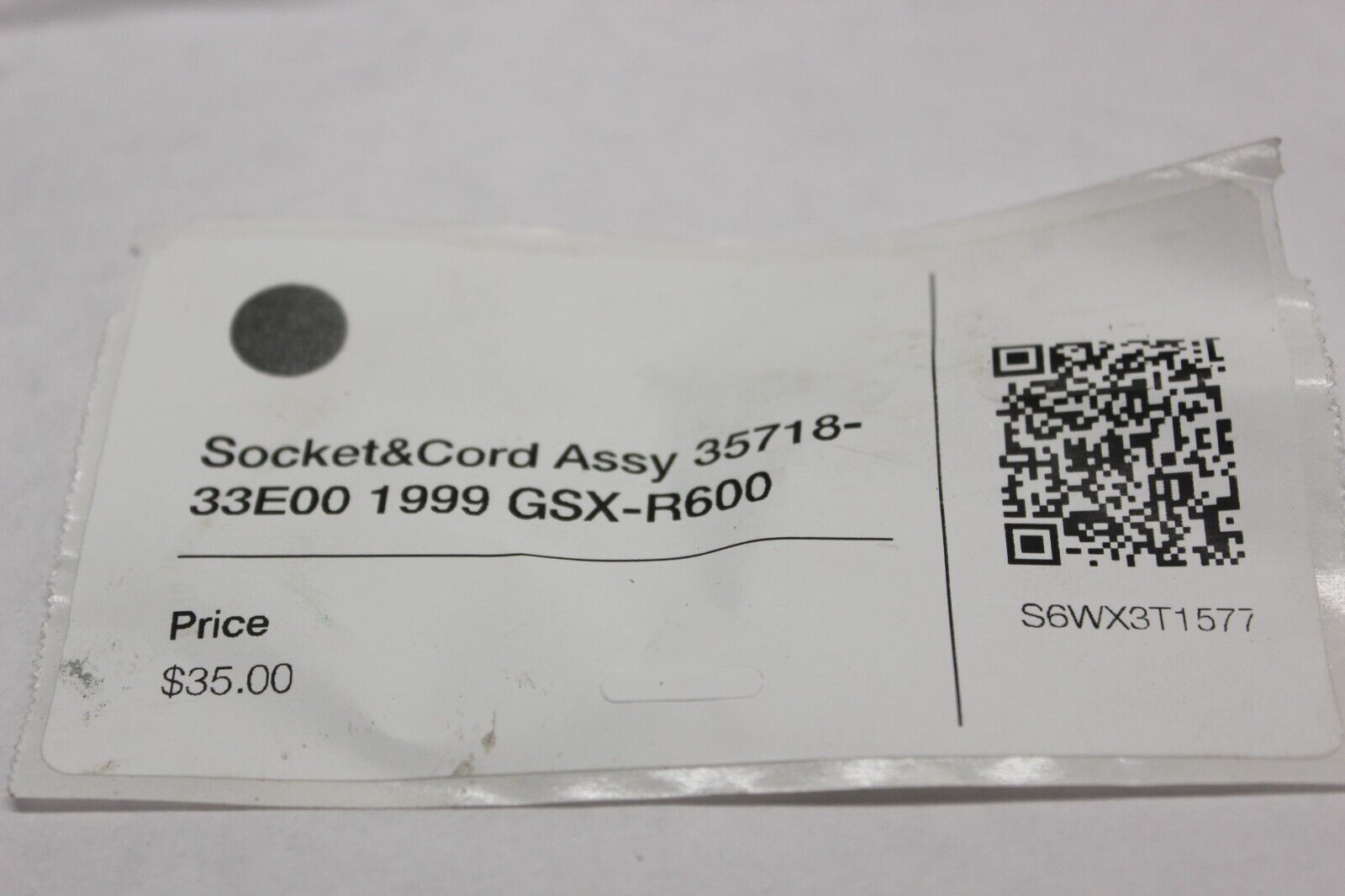 Socket & Cord Assy 35718-33E00 1999 Suzuki GSX-R600