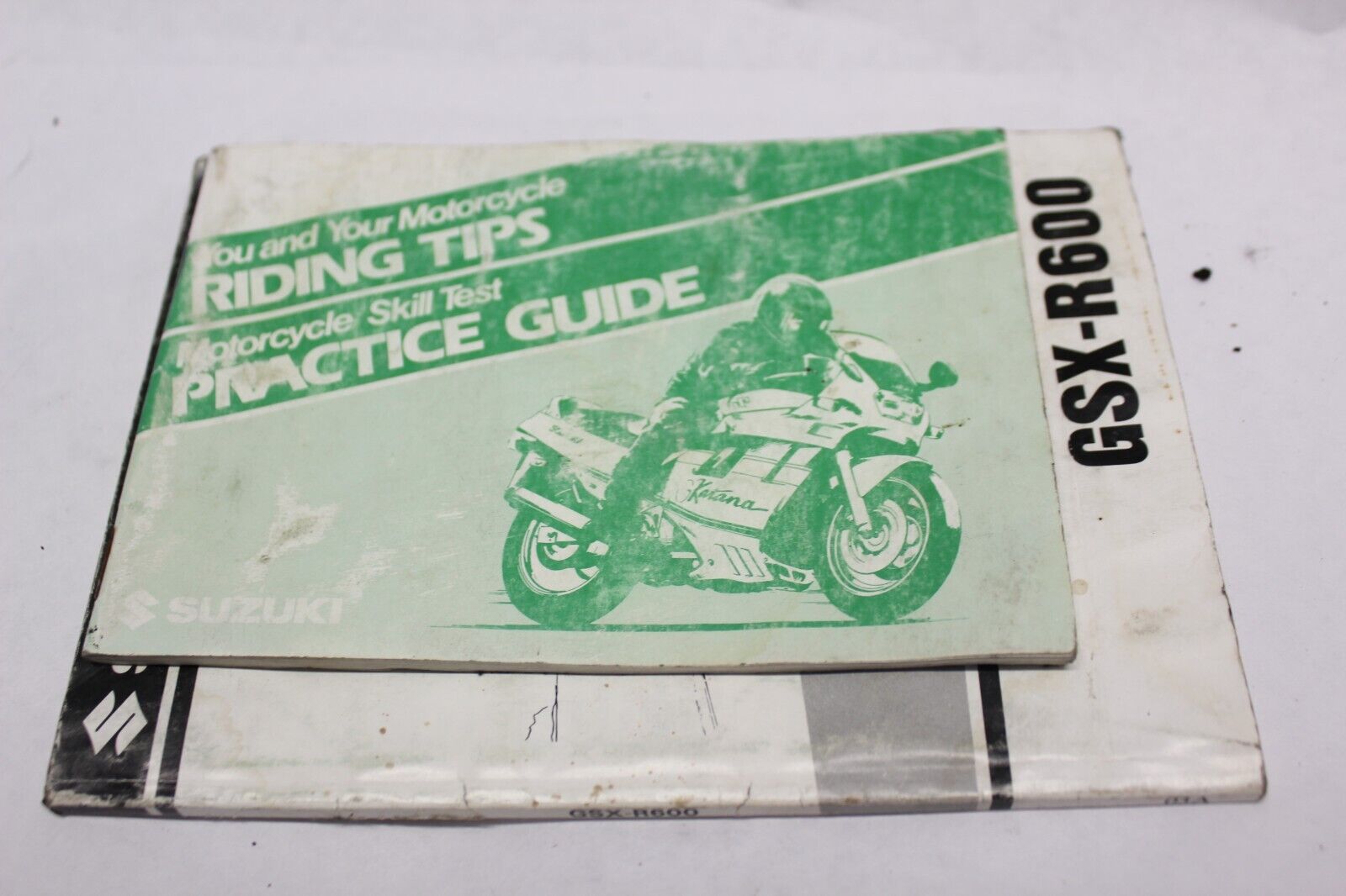 OWNERS MANUAL W/PRACTICE GUIDE 99011-34E52-03A 1999 Suzuki GSX-R600