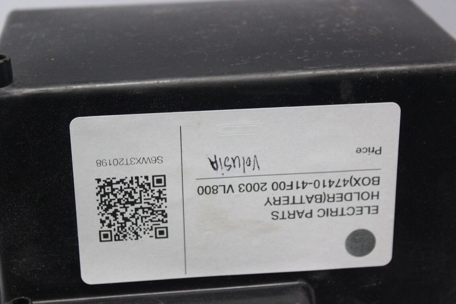 ELECTRIC PARTS HOLDER (BATTERY BOX) 47410-41F00 2003 VL800 VOLUSIA