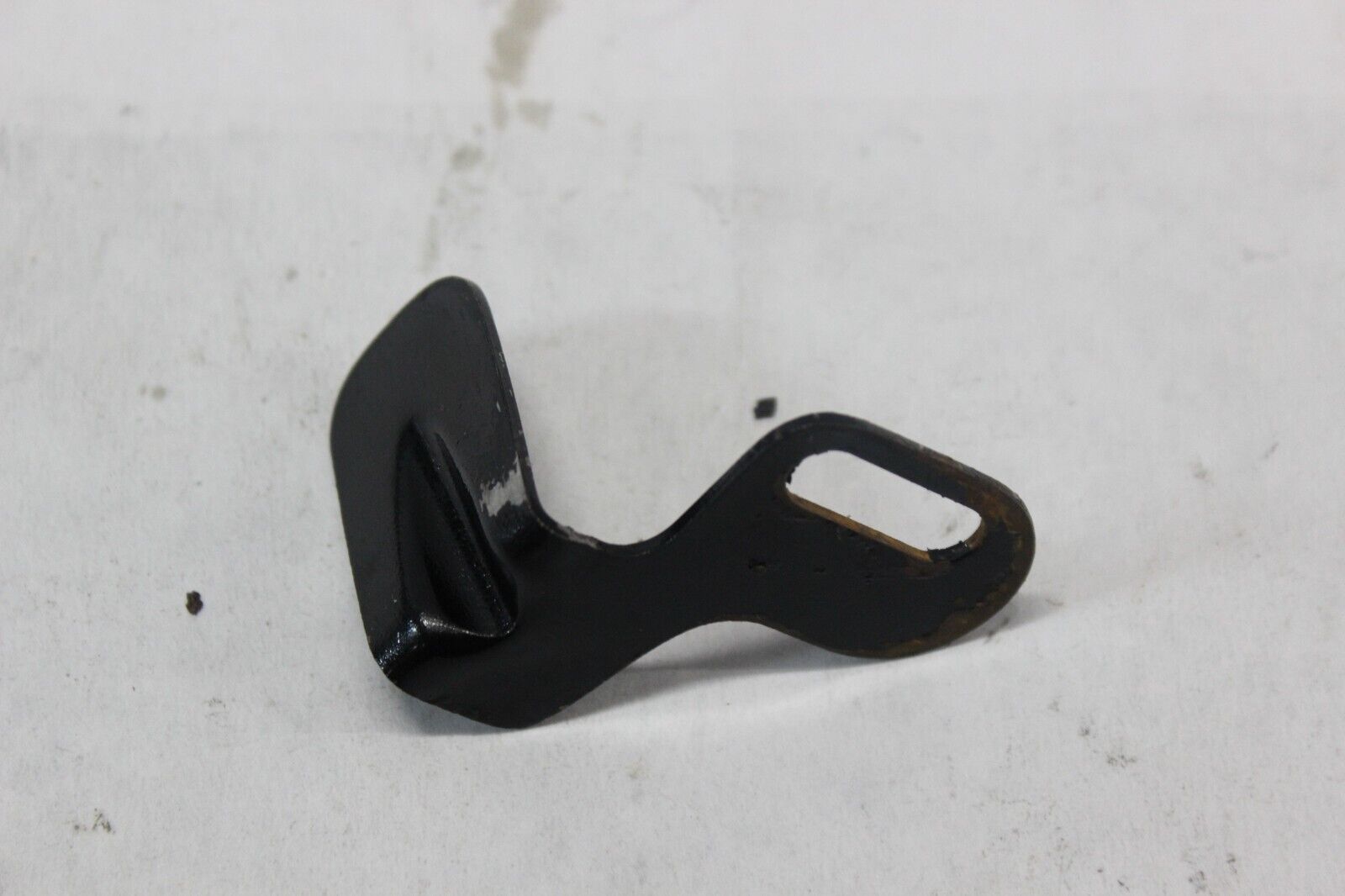 AIR FILTER BRACKET RIGHT 11036-1401 1982 Kawasaki Spectre KZ750N