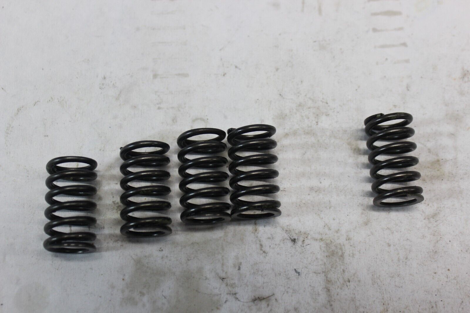CLUTCH SPRING (5) 92081-1176 1982 KZ750N SPECTRE