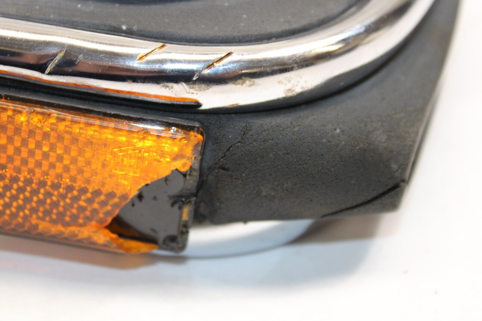 Front Fender Bumper Assy. 91085-83 1994 Harley Davidson Ultra Classic