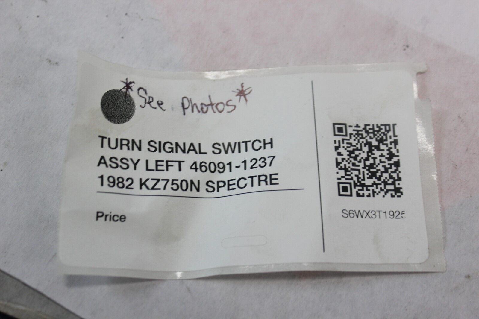 TURN SIGNAL SWITCH ASSY LEFT 46091-1237 1982 Kawasaki Spectre KZ750N