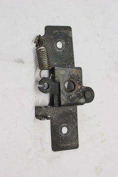 SEAT LOCK BRACKET W/SPRING 77160-MB1-870 1984 Honda VF700C