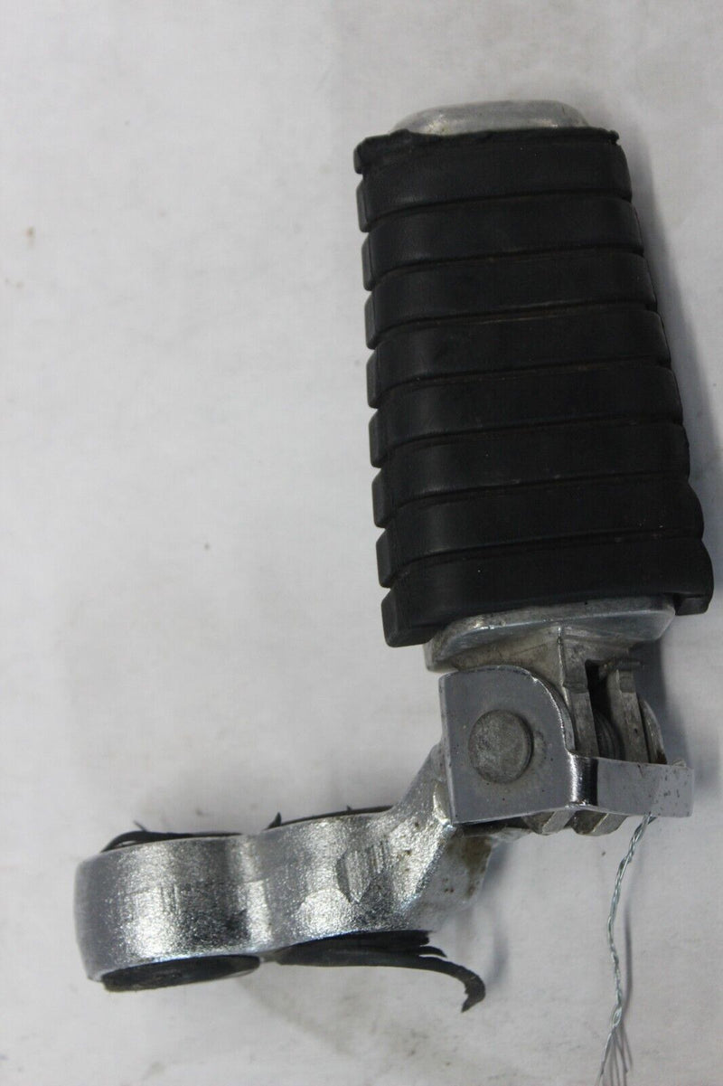 FRONT RIGHT FOOTREST ASSY 1RM-27420-00-93 1996 Yamaha VIRAGO XV1100S
