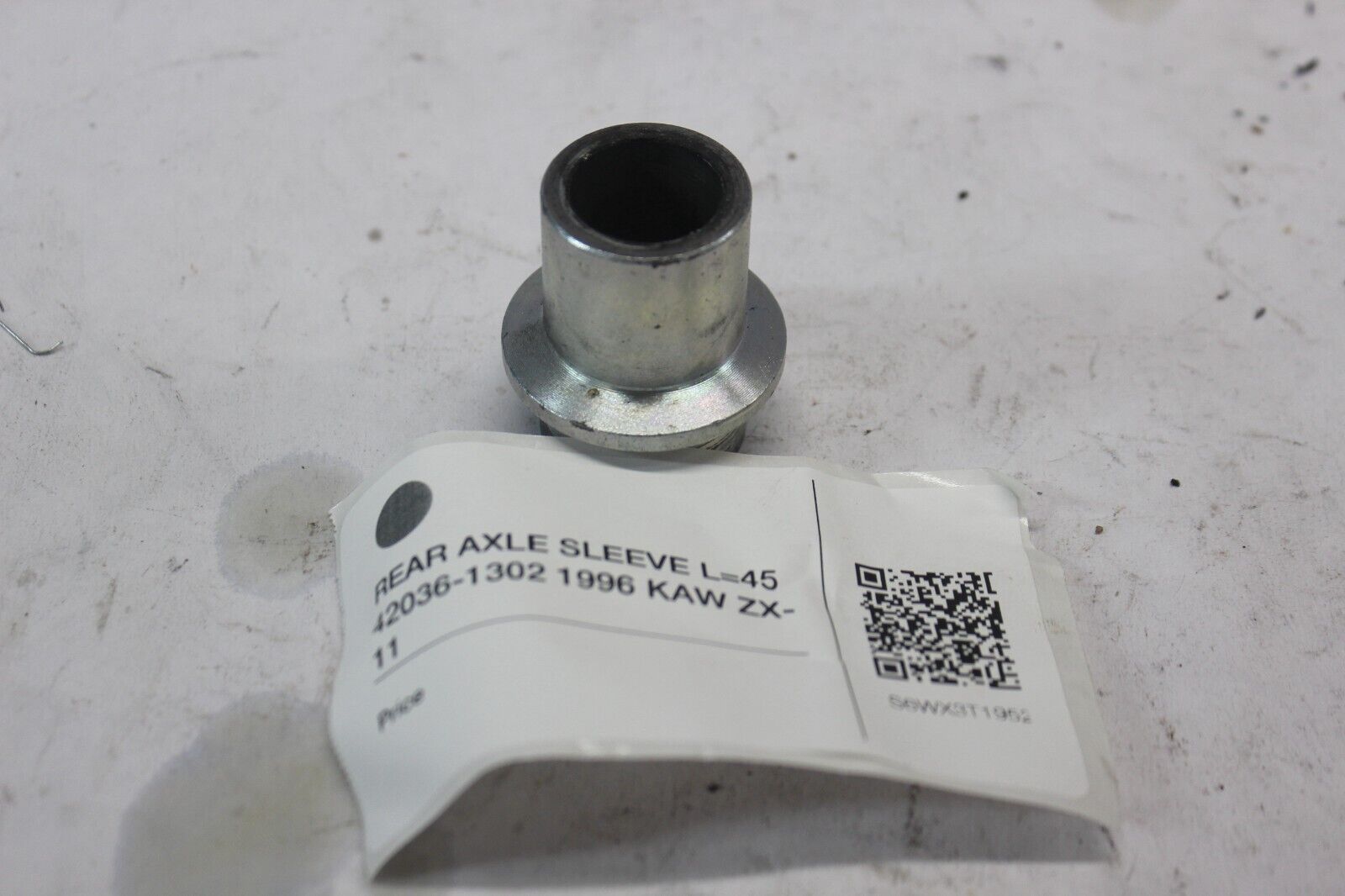 REAR AXLE SLEEVE L=45 42036-1302 1996 KAW ZX-11