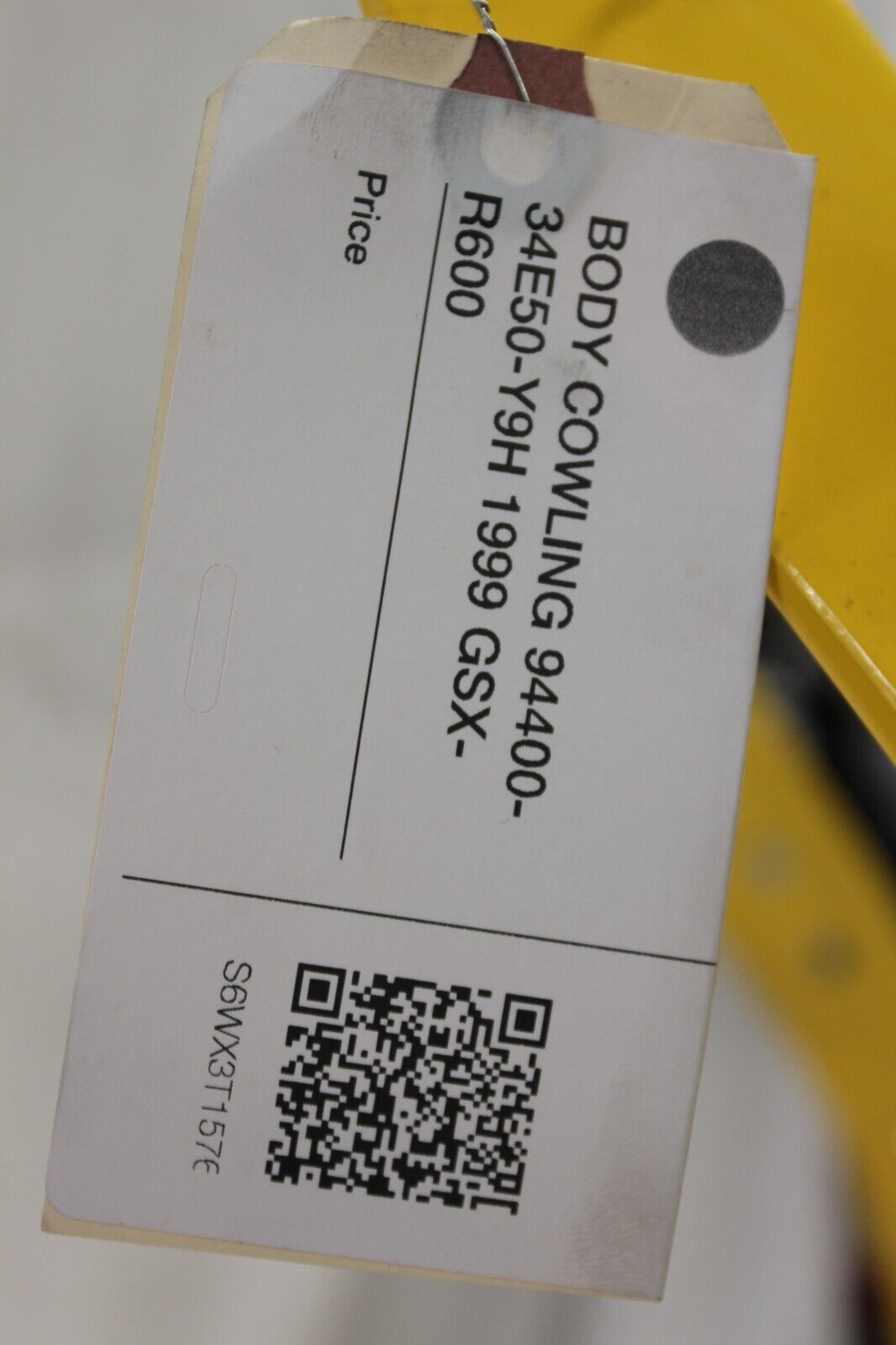 BODY COWLING 94400-34E50-Y9H 1999 Suzuki GSX-R600