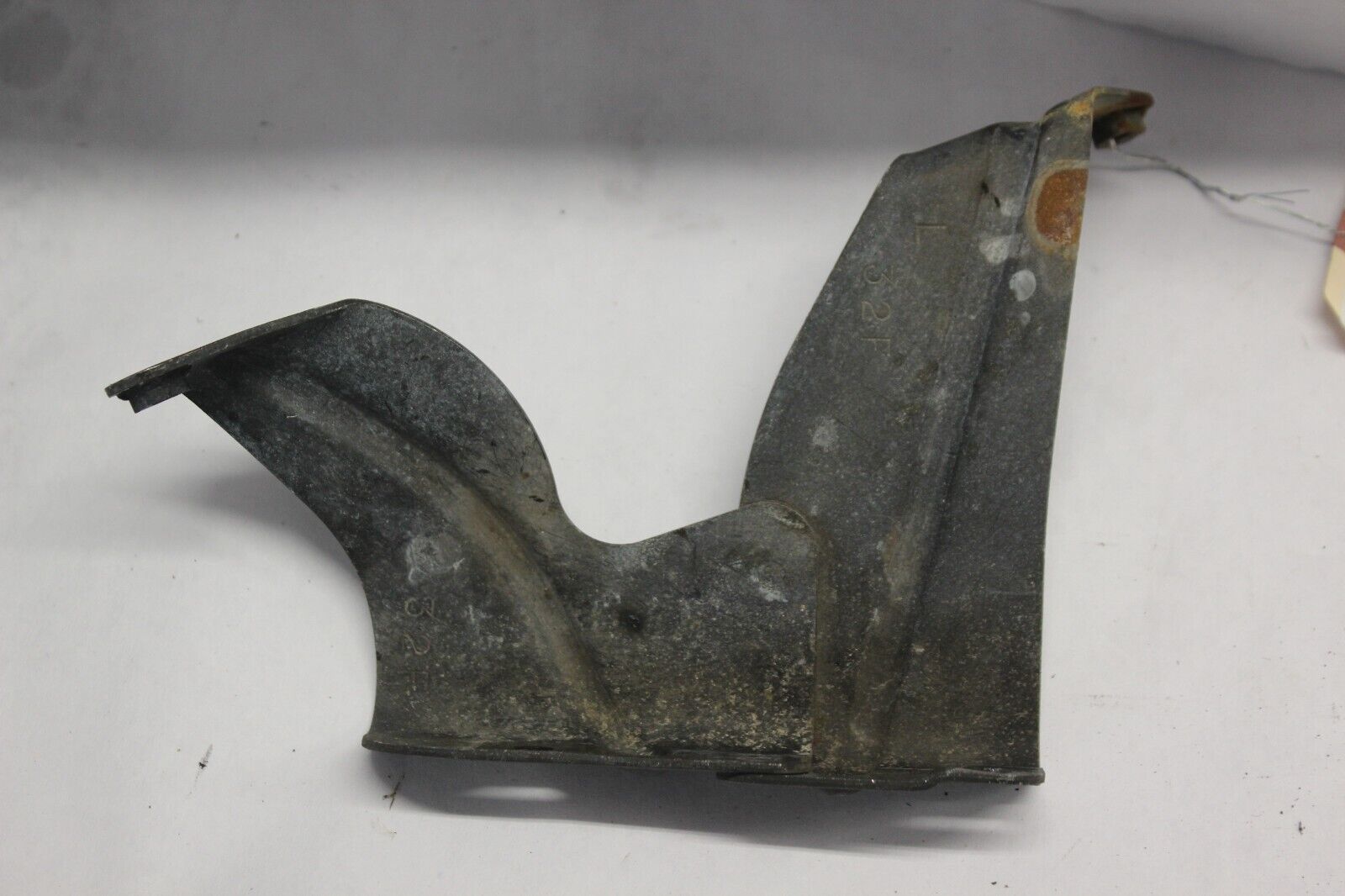 SIDE COWL BRACKET LEFT 94550-32F00 2001 GSF1200 SUZUKI BANDIT