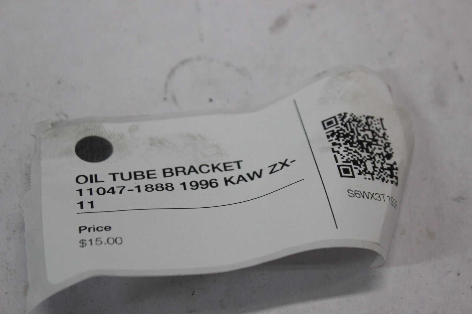 OIL TUBE BRACKET 11047-1888 1996 KAW ZX-11