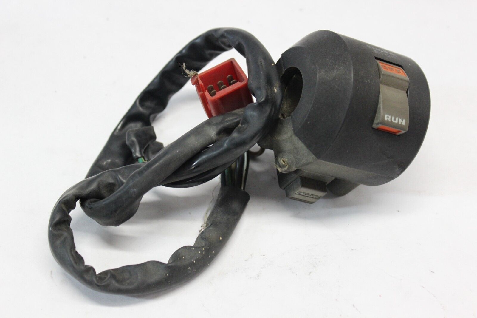 START/STOP SWITCH ASSY RIGHT 35200-MB1-870 1984 Honda VF700C