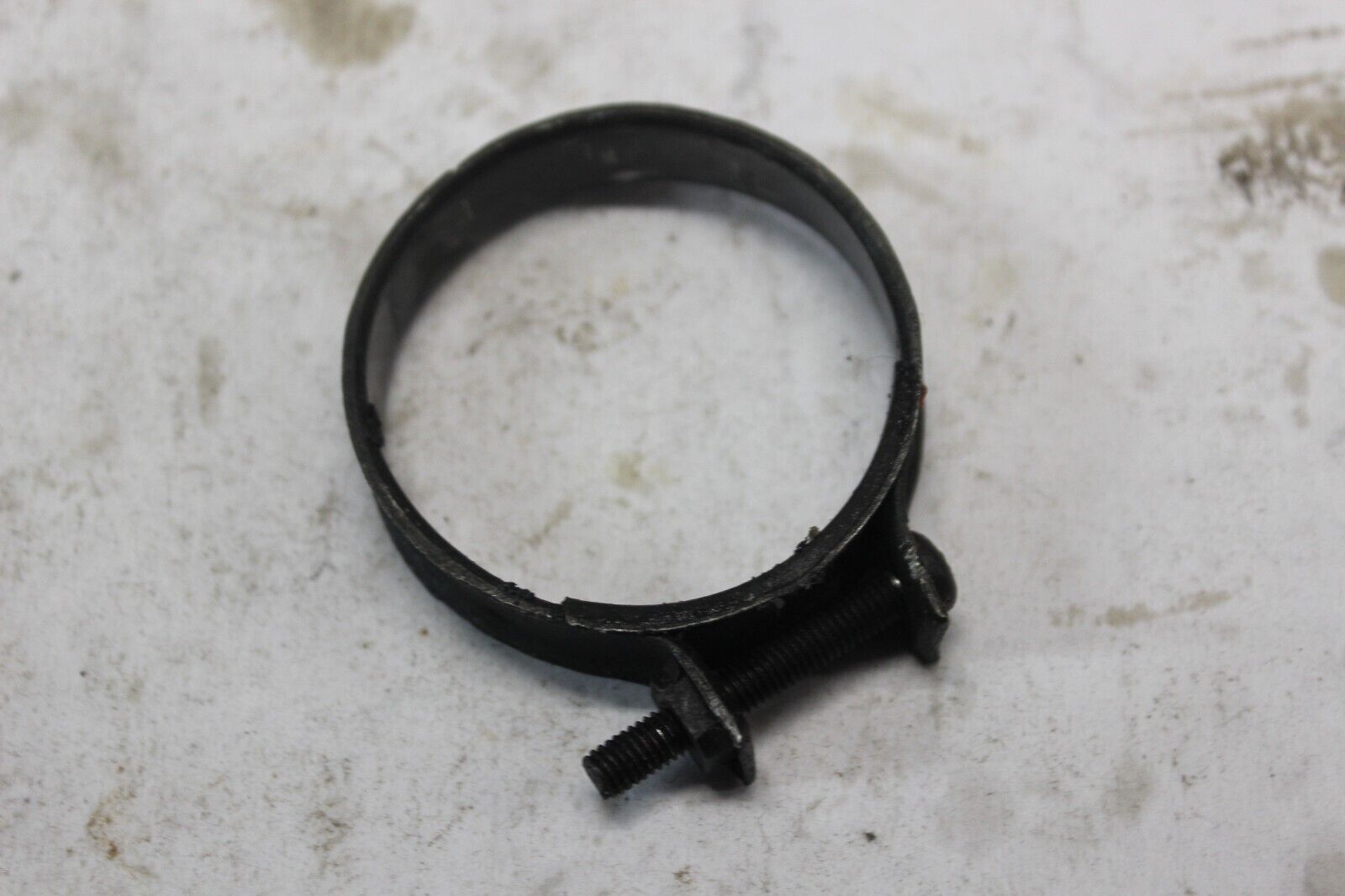 INLET PIPE CLAMP 92037-061 1982 KZ750N SPECTRE