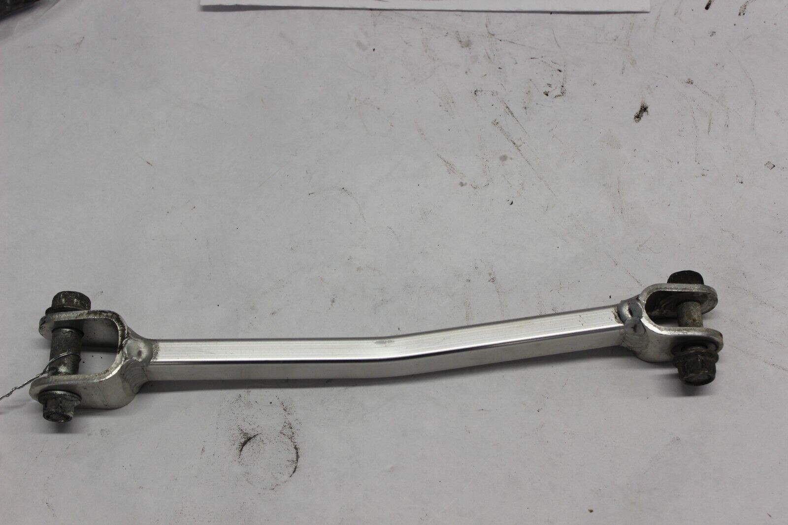 Rear Torque Link 64310-33E00 1999 Suzuki GSX-R600