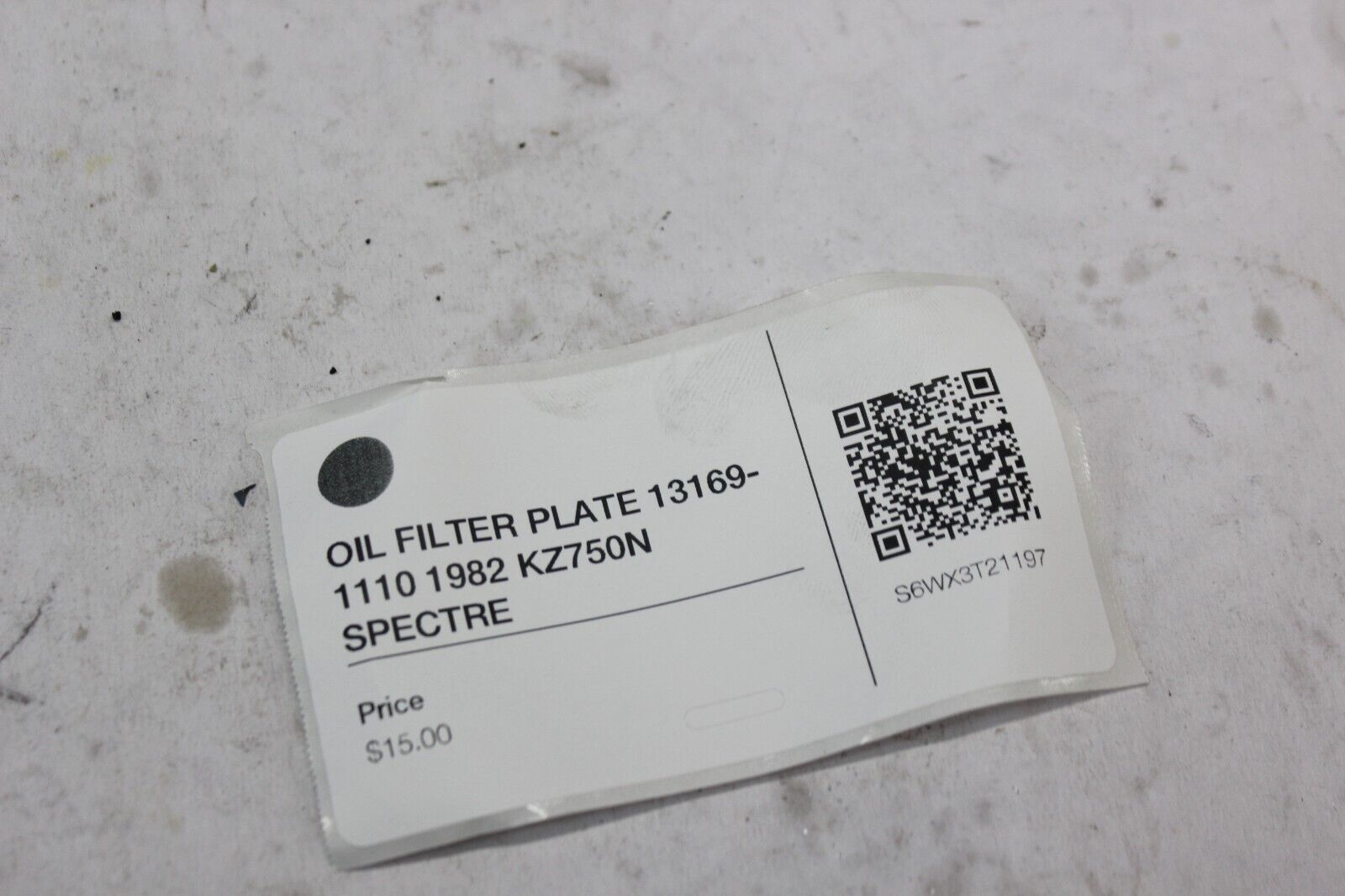 OIL FILTER PLATE 13169-1110 1982 KZ750N SPECTRE