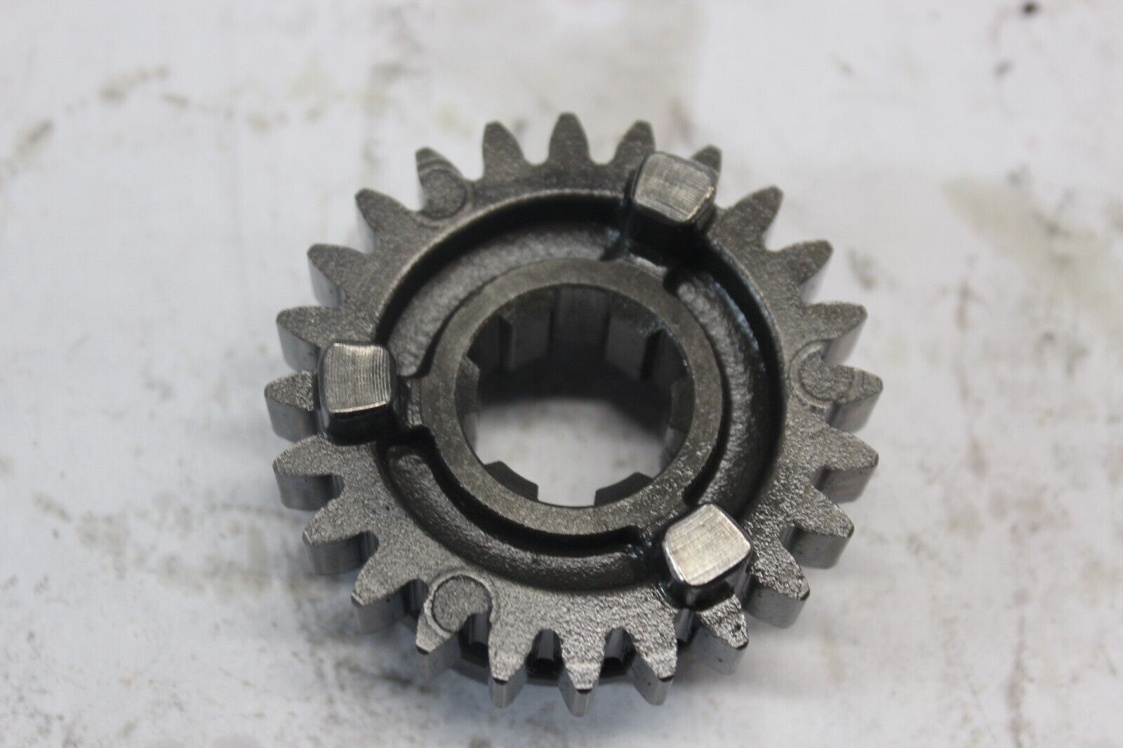 Countershaft 6th Gear 24T 23521-MB0-010 1984 HONDA VF700C