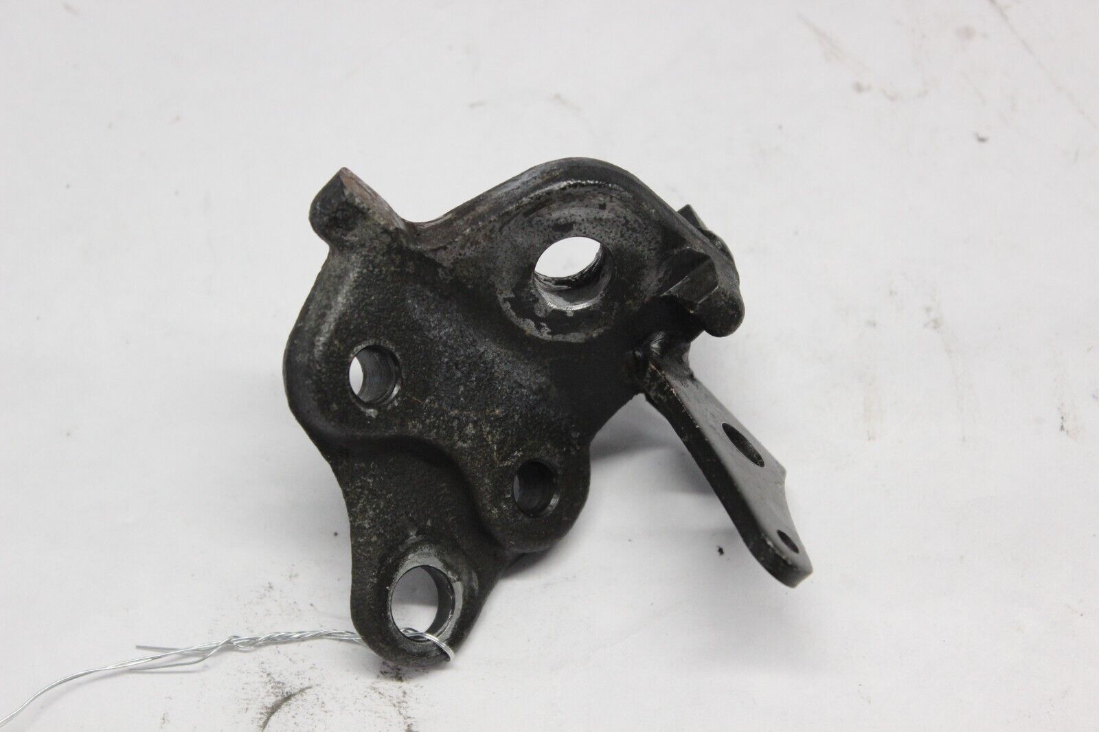 PROP STAND BRACKET 42330-33E30 1999 Suzuki GSX-R600