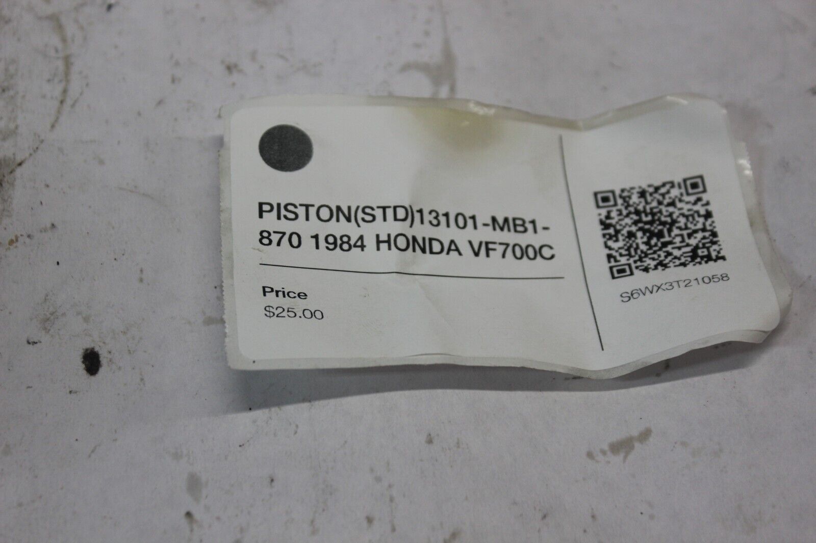 PISTON (STD) 13101-MB1-870 1984 HONDA VF700C