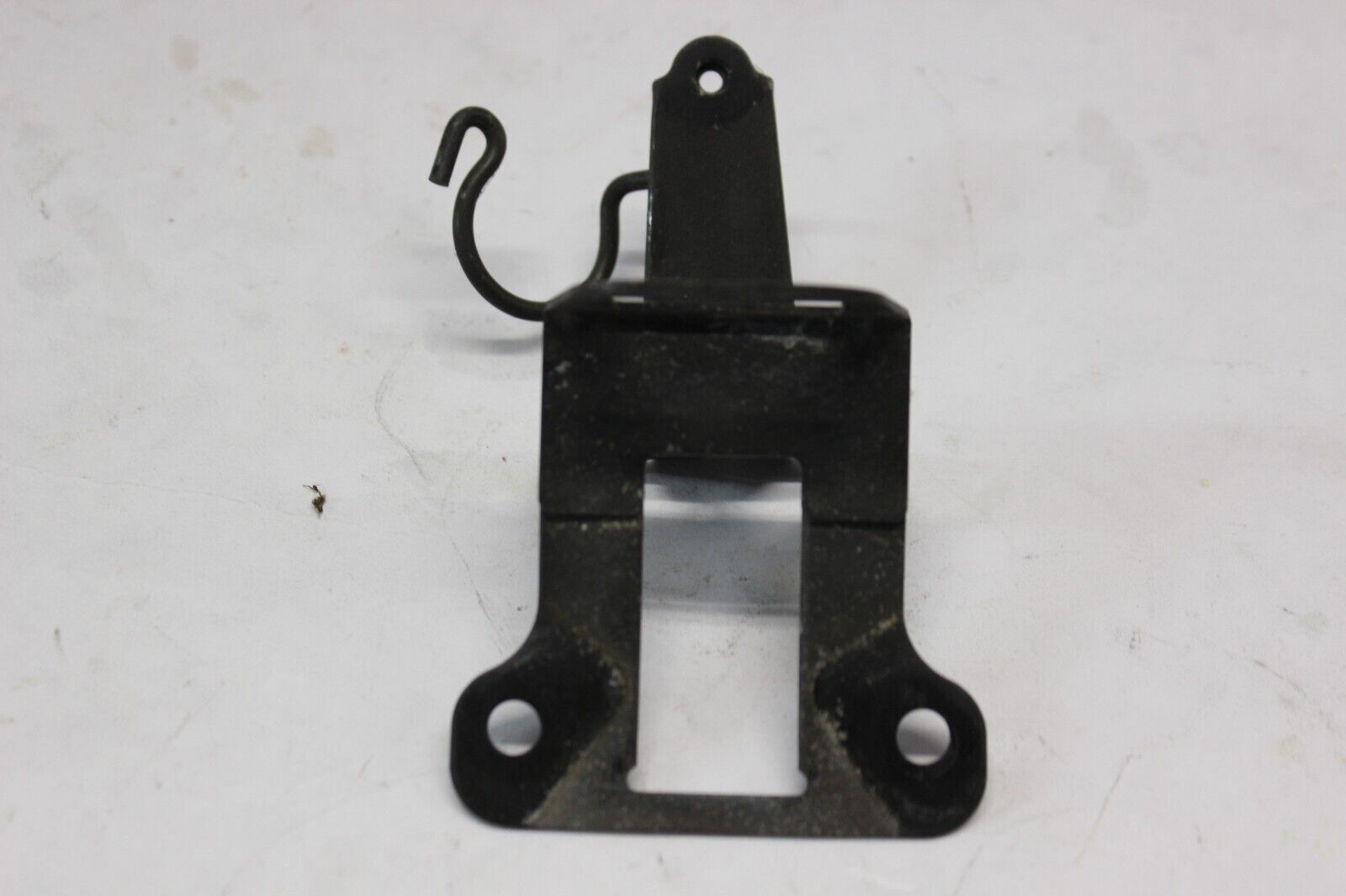 CONNECTOR HOLDER PLATE 61309-MB1-870 1984 Honda VF700C