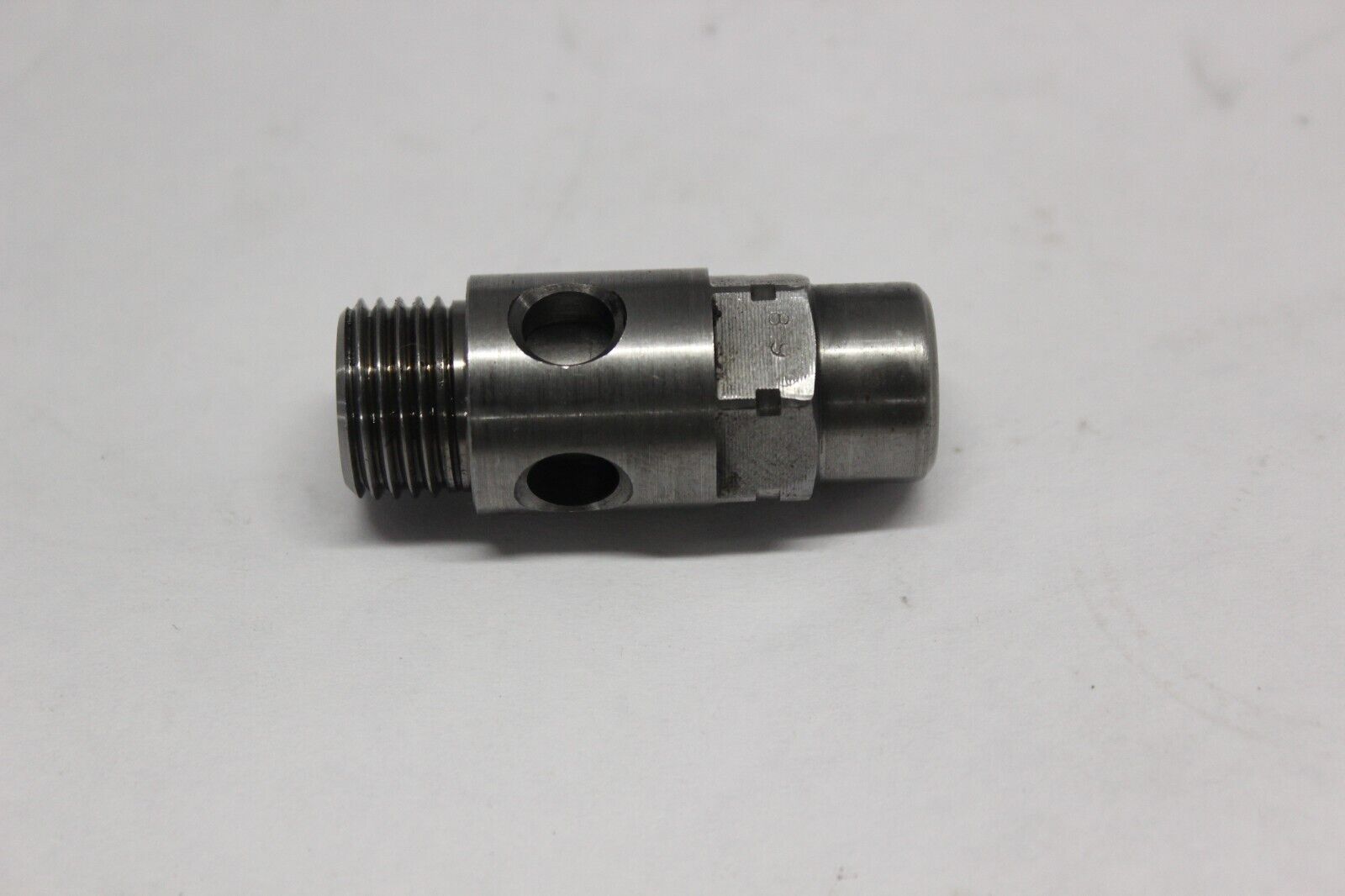 OIL RELIEF VALVE 16440-33E00 1999 GSX R600