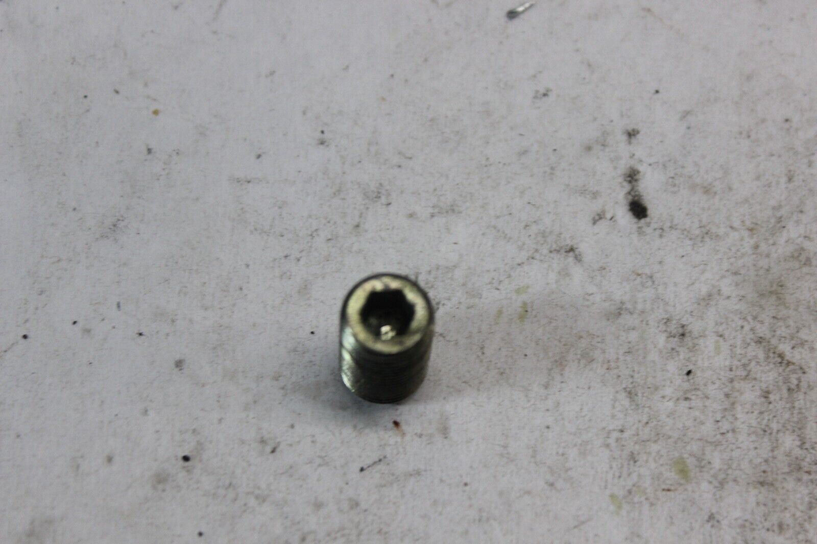 SWINGARM SOCKET SCREW 12X22 92009-1374 1987 VULCAN VN750A