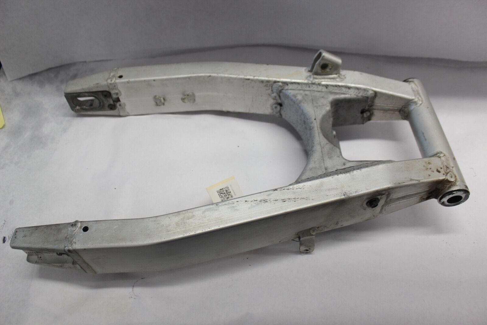 REAR SWINGARM SILVER 61000-27E20 2001 GSF1200 SUZUKI BANDIT