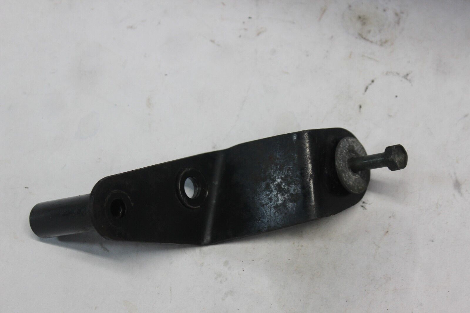 FRONT MUFFLER BRACKET 14410-10G00 2006 BURGMAN AN650K6