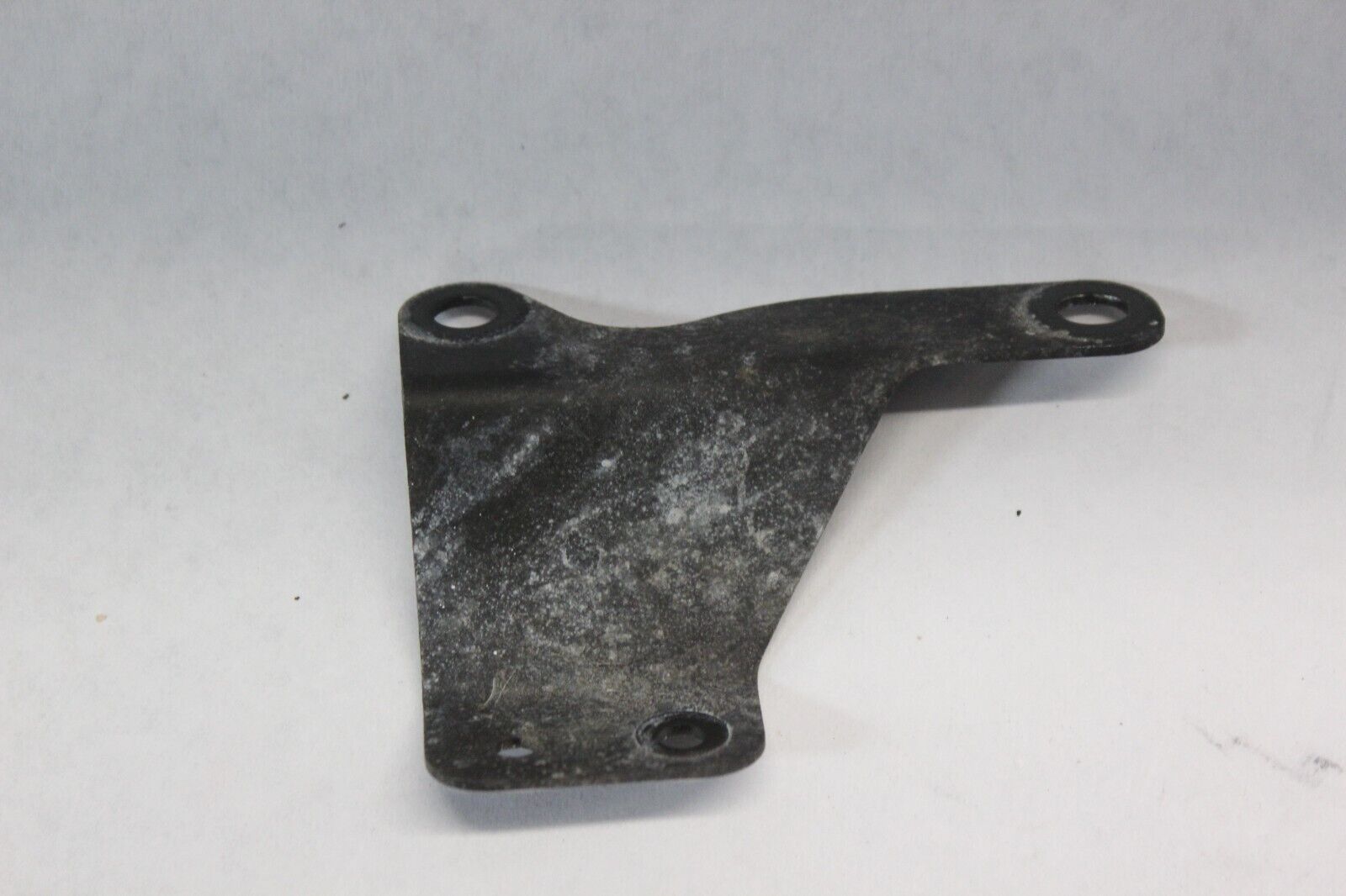 FRONT RIGHT REFLECTOR BRACKET 35956-10G00 2006 BURGMAN AN650K6