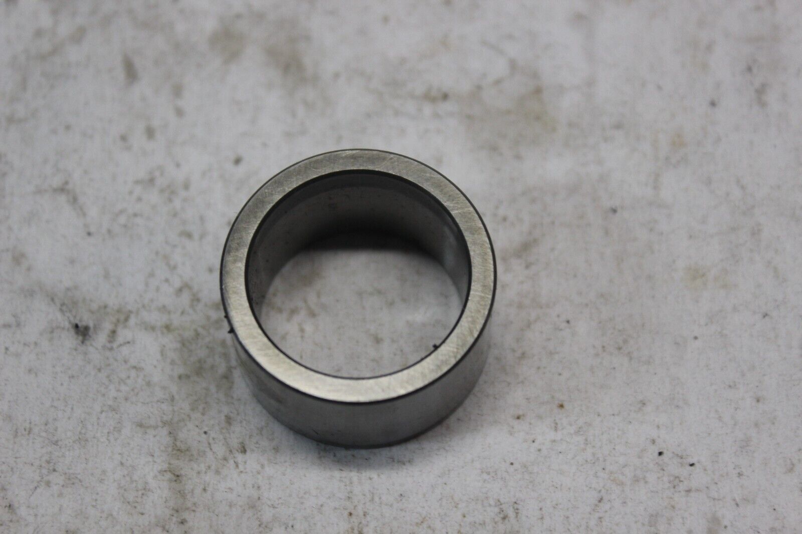 TRANS BUSHING (27X34X18.6) 92028-1151 1982 KZ750N SPECTRE