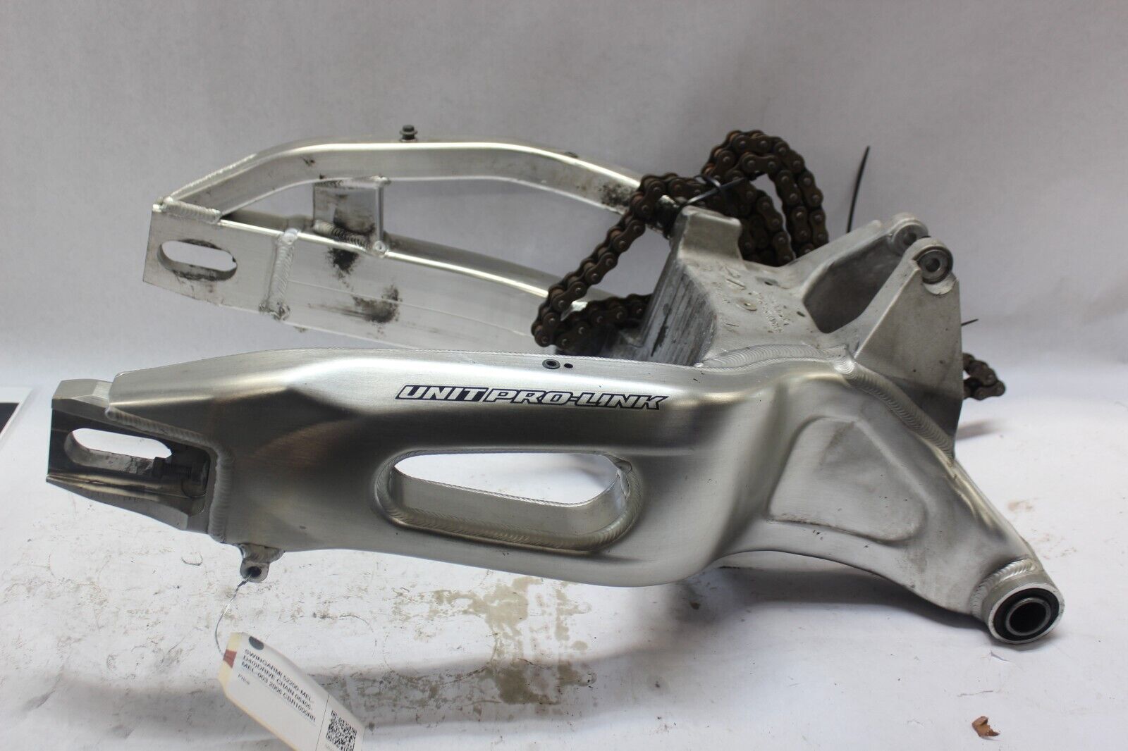SWINGARM (52200-MEL-D40) DRIVE CHAIN 06405-MEL-003 2006 CBR1000RR