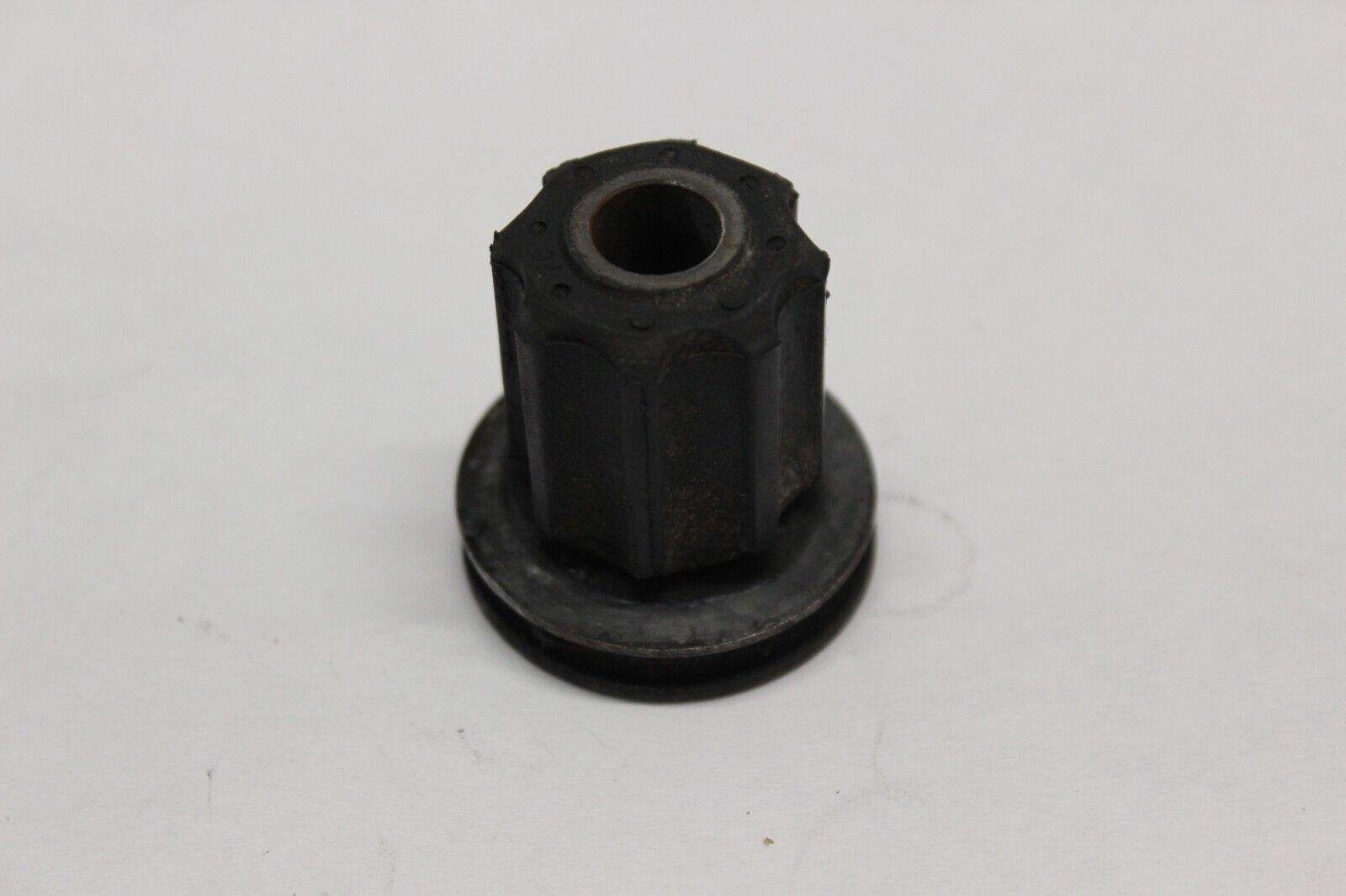 Mounting Rubber A 50201-MB0-000 1984 Honda VF700C