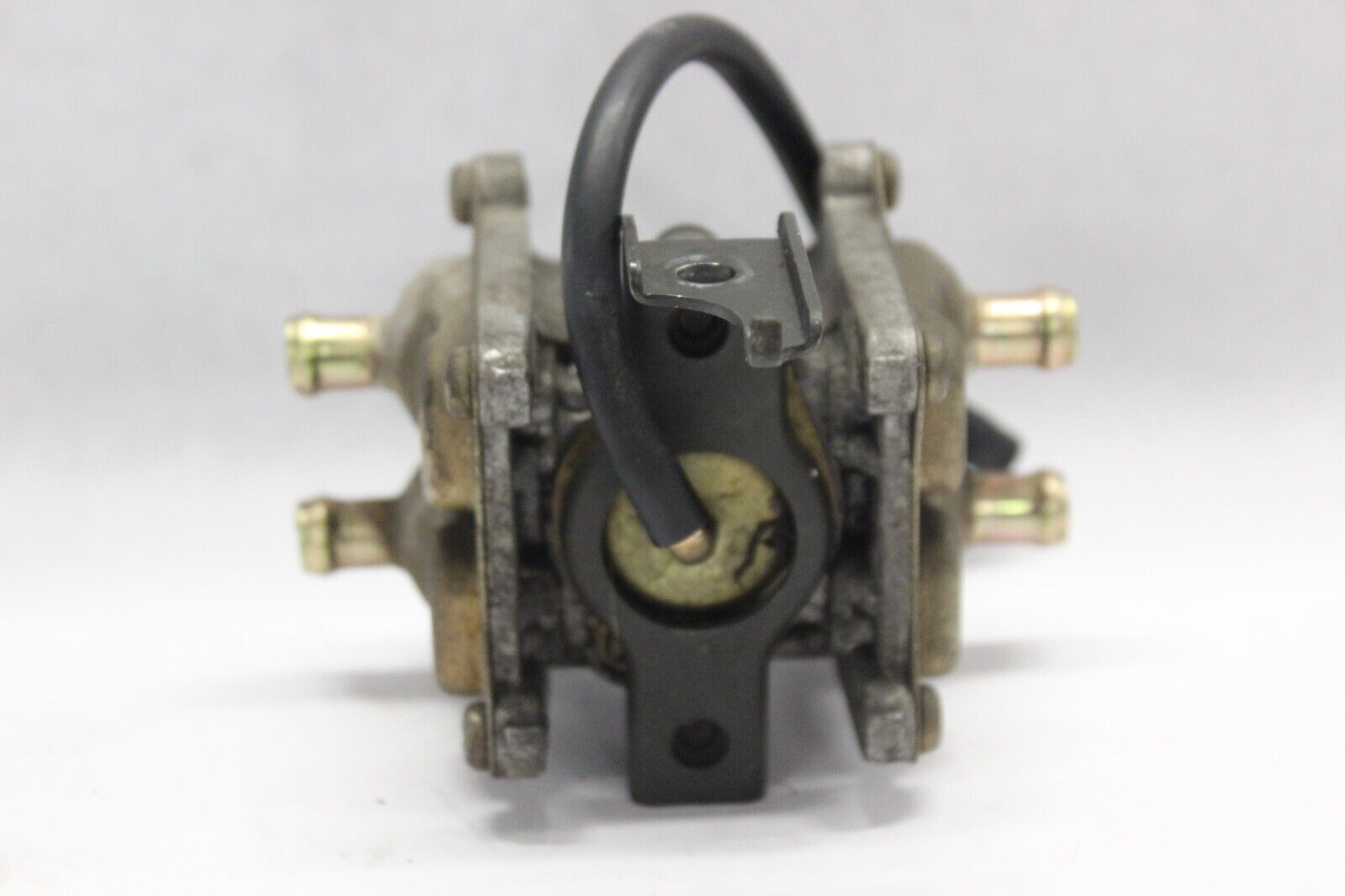 2ND AIR VALVE ASSY 18450-33E12 2001 GSF1200 SUZUKI BANDIT