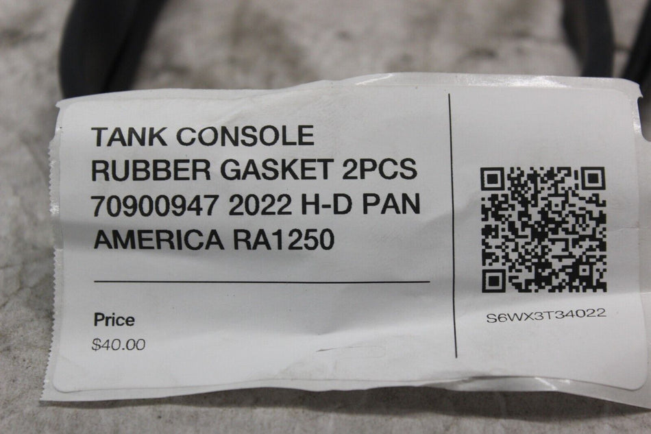TANK CONSOLE RUBBER GASKET 2PCS 70900947 2022 H-D PAN AMERICA RA1250
