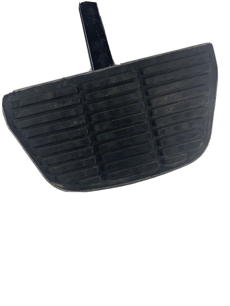 OEM Harley Davidson Passenger Footboard Bracket Pad 2008 Road King 50938-04