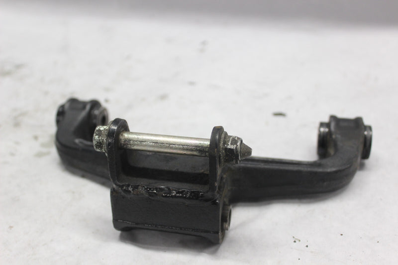 CUSHION ARM ASSY 52460-MA1-000 1982 HONDA GL500I SILVERWING