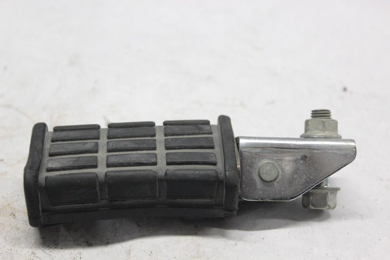REAR RIGHT FOOTREST ASSY 10M-27440-00-00 1982 YAMAHA MAXIM XJ1100