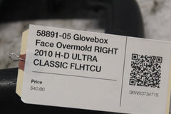 58891-05 Glovebox Face Overmold RIGHT 2010 H-D ULTRA CLASSIC FLHTCU