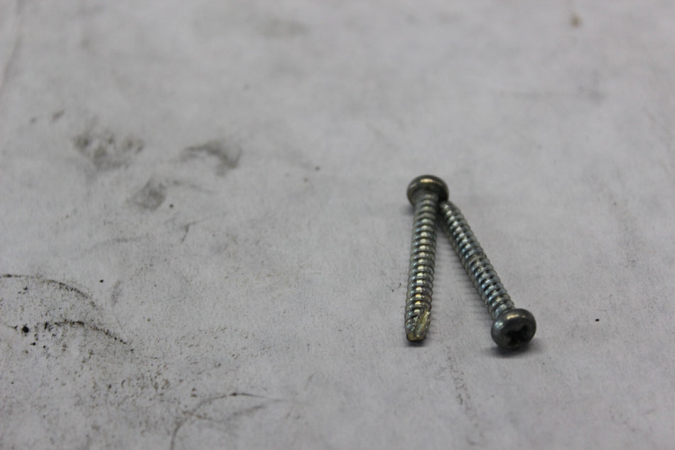 TAIL LIGHT LENS SCREW 2PCS 93901-34710 1983 HONDA VT750C SHADOW