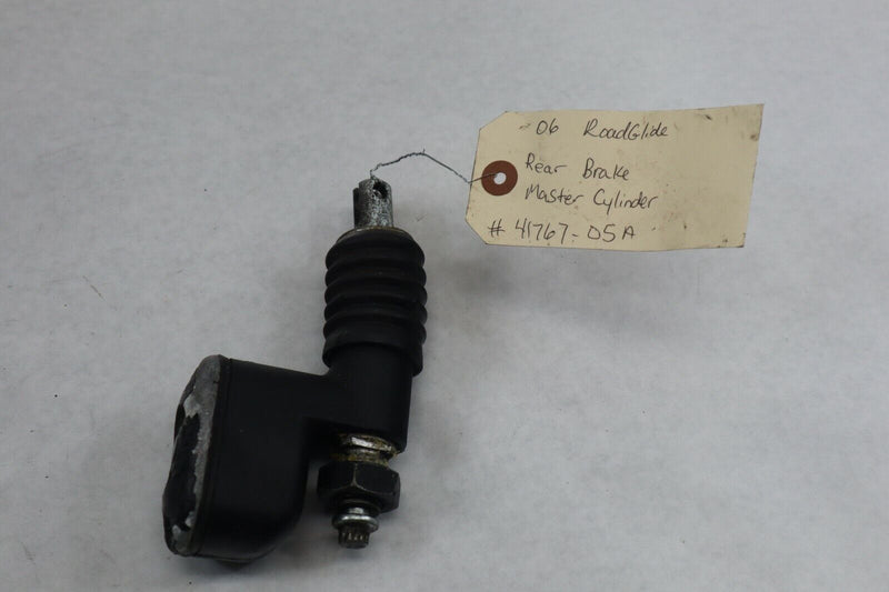 OEM Harley Davidson Rear Brake Master Cylinder 2006 Roadglide 41767-05