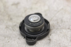 Radiator Pressure Cap 17730-12C20 2002 SUZUKI HAYABUSA GSX1300R