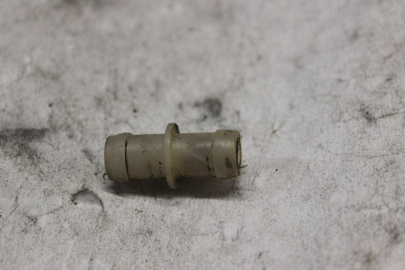 BREATHER TUBE JOINT 17359-419-670 1982 HONDA GL500I SILVERWING