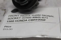 FRONT RIGHT TURN SIGNAL SOCKET 33405-MM5-671  1988 HONDA CBR1000F