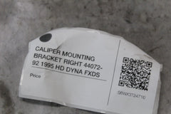 CALIPER MOUNTING BRACKET RIGHT 44072-92 1995 HD DYNA FXDS