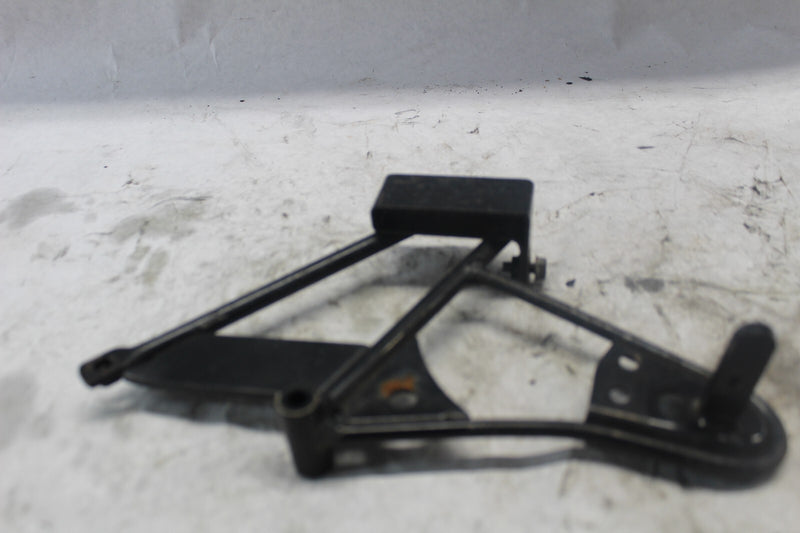 RIGHT REAR TURN SIGNAL BRACKET 33610-MA1-770 1982 HONDA GL500I SILVERWING